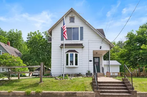 Exterior - 809 Home St, Kenyon, MN 55946 photo 1 of 7