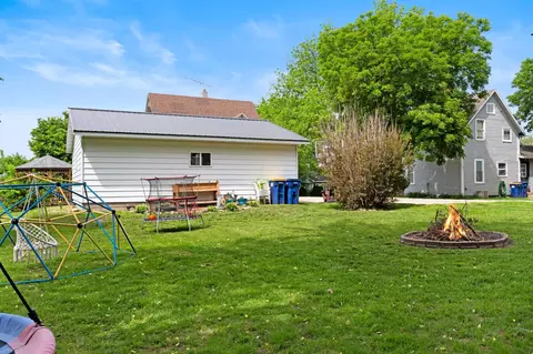 Exterior - 809 Home St, Kenyon, MN 55946 photo 7 of 7
