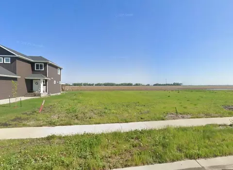 1528 6th Ave NE, Dilworth, MN 56529