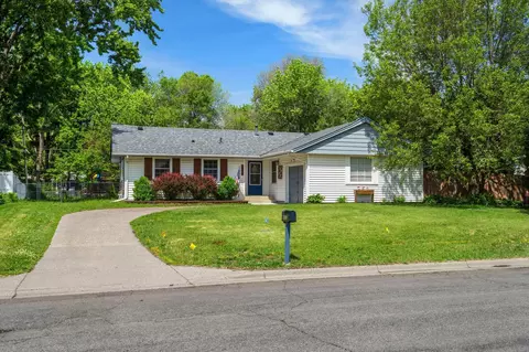 8416 Hinton Ave S, Cottage Grove, MN 55016