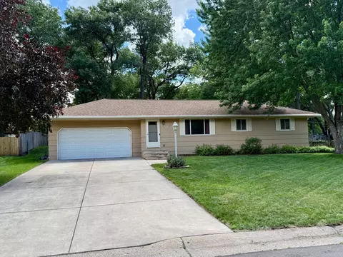 840 Oak Ridge Trl NE, Blaine, MN 55434