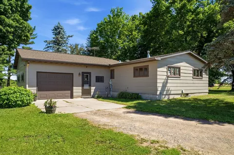 49450 Government Rd, Rush City, MN 55069