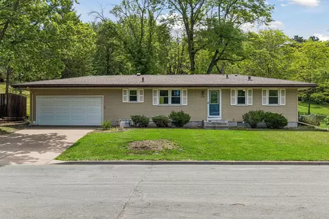 1064 Hackmann Cir NE, Fridley, MN 55432