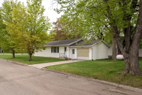 109 Arkansas Ave, Hoffman, MN 56339