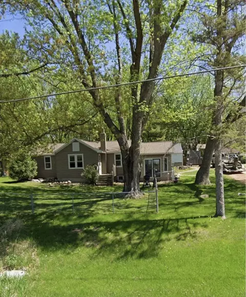 9535 Shady Oak Dr, Chaska, MN 55318