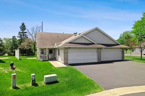 2868 117th Ave NW, Coon Rapids, MN 55433