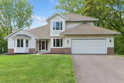 1933 Charlton St, West Saint Paul, MN 55118
