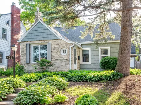 436 Woodlawn Ave, Saint Paul, MN 55105