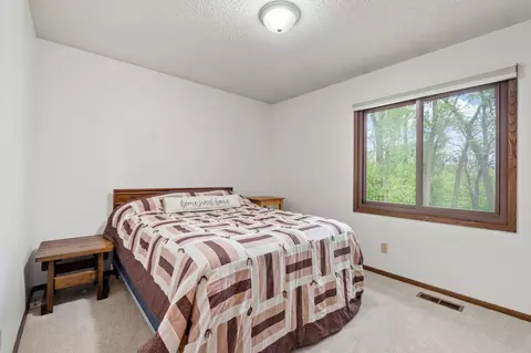 Bedroom - 4382 Metcalf Dr, Eagan, MN 55122 photo 2 of 8
