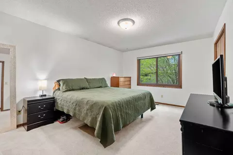 Bedroom - 4382 Metcalf Dr, Eagan, MN 55122 photo 4 of 8