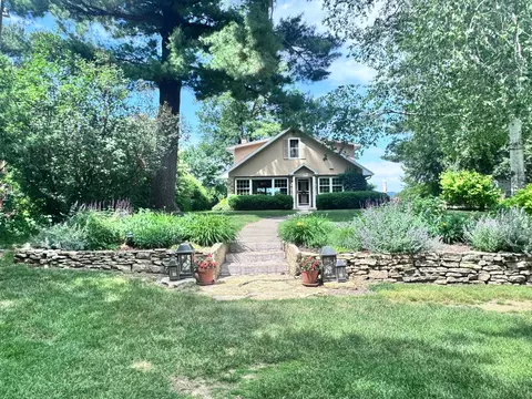 31397 Lakeview Ave, Red Wing, MN 55066