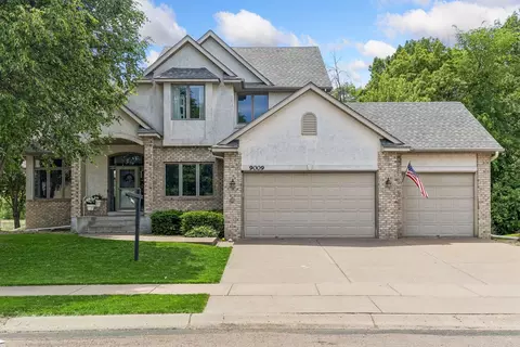 9009 Zanzibar Ln N, Maple Grove, MN 55311