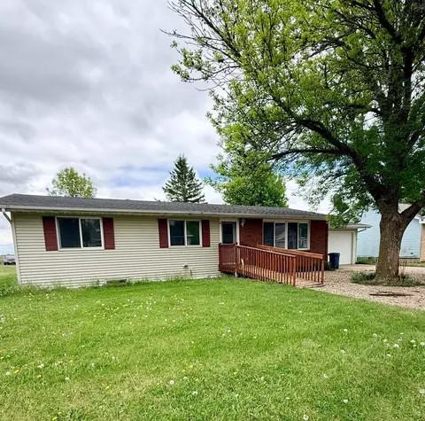 207 N Main St, Saint Leo, MN 56264