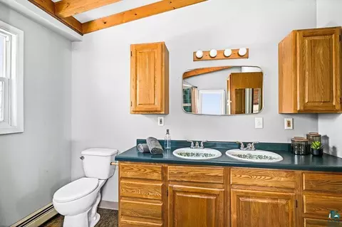 Bath - 4942 Radar Rd, Hermantown, MN 55811 photo 3 of 4
