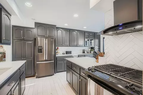 7511 Harold Ave, Golden Valley, MN 55427