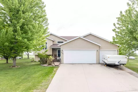 907 11th Ave SE, Barnesville, MN 56514
