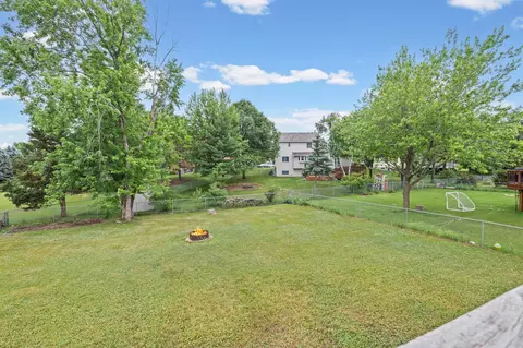 Exterior - 1346 Cope Ave E, Maplewood, MN 55109 photo 4 of 7