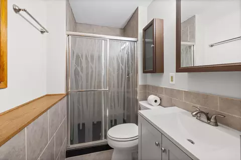 Bath - 1346 Cope Ave E, Maplewood, MN 55109 photo 2 of 2