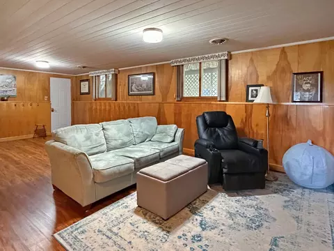 Living - 503 Washington Ave, Marshall, MN 56258 photo 6 of 6
