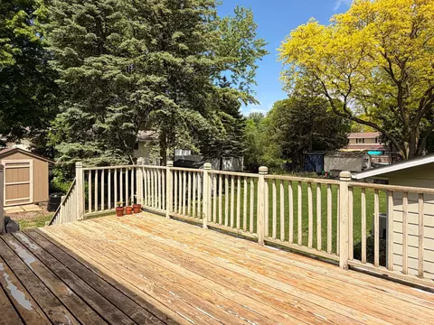 Exterior - 503 Washington Ave, Marshall, MN 56258 photo 5 of 10