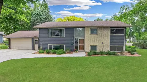 503 Washington Ave, Marshall, MN 56258
