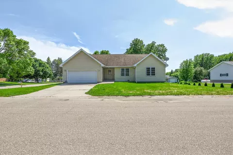 309 Iowa Ave, Hoffman, MN 56339