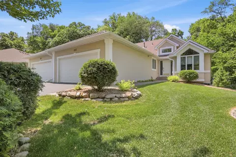 1887 Magnolia Ln N, Plymouth, MN 55441