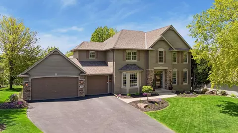 1981 Topaz Dr, Chanhassen, MN 55317