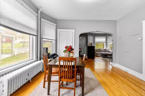 Dining - 1122 E 5th St, Duluth, MN 55805 photo 2 of 2