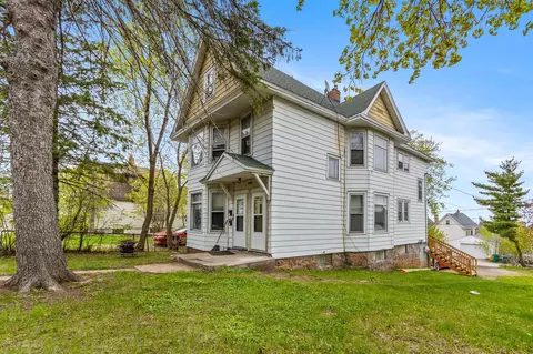 Exterior - 1122 E 5th St, Duluth, MN 55805 photo 2 of 3
