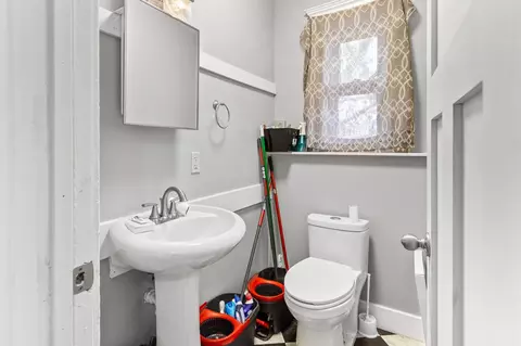 Bath - 1122 E 5th St, Duluth, MN 55805 photo 1 of 6