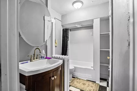 Bath - 1122 E 5th St, Duluth, MN 55805 photo 5 of 6