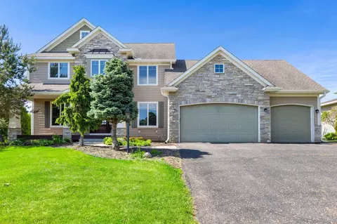 1634 Isabella Pkwy, Chaska, MN 55318