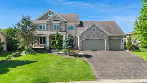 1634 Isabella Pkwy, Chaska, MN 55318