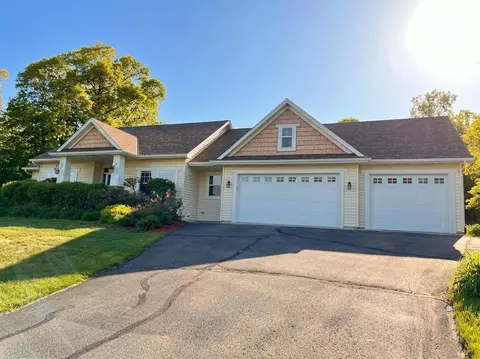 5638 Garden Hills Ln, Saint Cloud, MN 56301