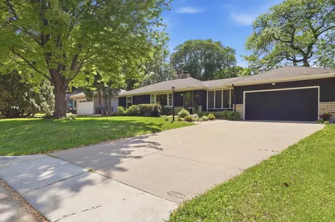 6340 Tingdale Ave, Edina, MN 55439