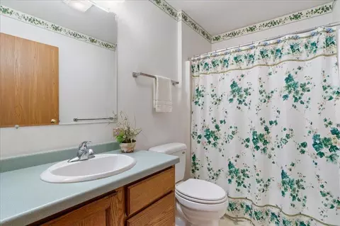 Bath - 2401 Hillcrest Dr, Brainerd, MN 56401 photo 1 of 2