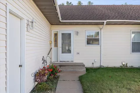 Exterior - 2401 Hillcrest Dr, Brainerd, MN 56401 photo 2 of 9
