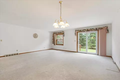 Living - 2401 Hillcrest Dr, Brainerd, MN 56401 photo 3 of 4
