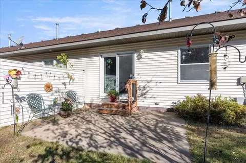 Exterior - 2401 Hillcrest Dr, Brainerd, MN 56401 photo 6 of 9