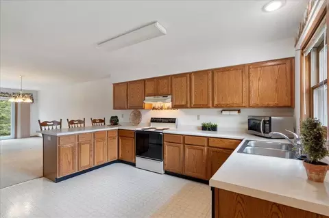 Kitchen - 2401 Hillcrest Dr, Brainerd, MN 56401 photo 1 of 4