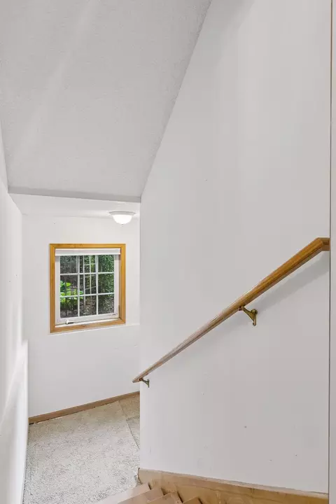 Entry Way - 22447 Dodge Ct, Faribault, MN 55021 photo 5 of 6