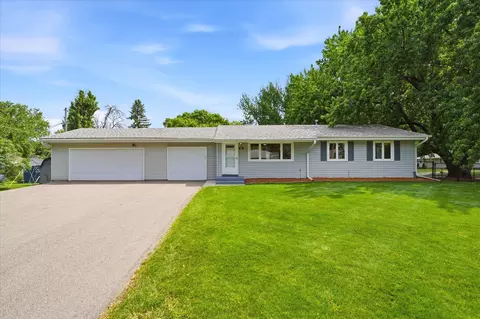 320 113th Ave NE, Blaine, MN 55434