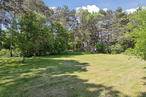 920 Krattley Ln N, North Hudson, WI 54016