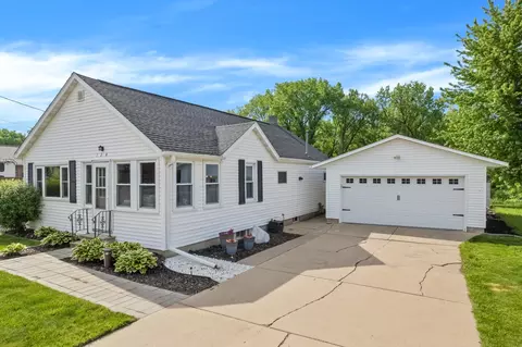 124 Minnesota St, Minnesota City, MN 55959