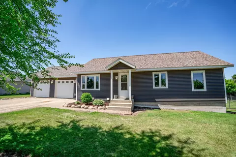 13010 212th Ave NE, New London, MN 56273