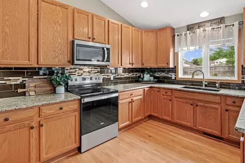 Kitchen - 213 3rd St NW, Saint Michael, MN 55376 photo 4 of 5