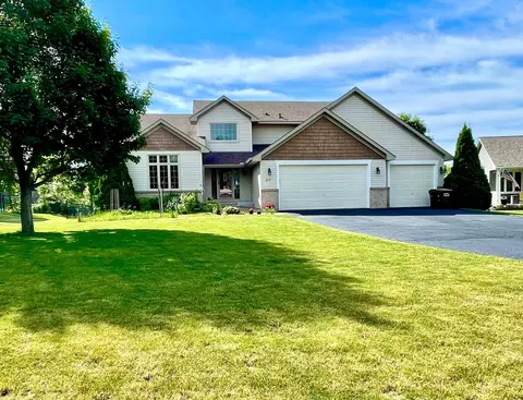217 Meadow Sweet Pl, Watertown, MN 55388