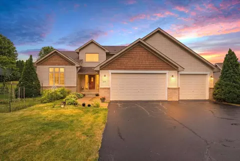 217 Meadow Sweet Pl, Watertown, MN 55388