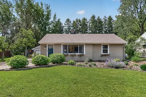 2094 Richard Ave, White Bear Lake, MN 55110